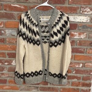 Vintage  hand-knit wool cardigan in a Nordic/Icelandic